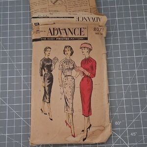 Women's 1956 Vintage Dress Pattern